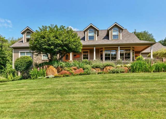 Property at 2495 Strawberry Farm St NE, Belmont, MI 49306, 6 beds, 4.5 baths