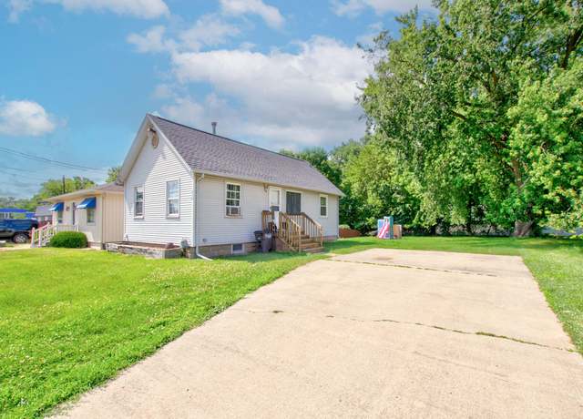 Property at 230 W Prospect St, Jackson, MI 49203, 2 beds, 1 bath