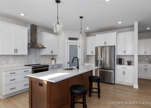 Property at 5560 Albright Ave SW #67, Wyoming, MI 49418, 3 beds, 3.5 baths