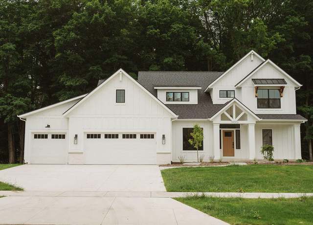 Property at 1950 Creekside Dr SW, Byron Center, MI 49315, 4 beds, 2.5 baths
