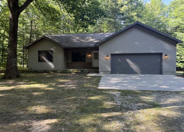 Property at 4754 White Pine Ln, Cadillac, MI 49601, 3 beds, 2 baths