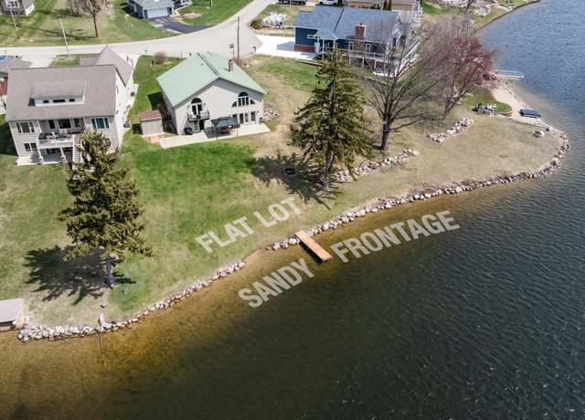 Property at 14113 Grandview Dr, Cement City, MI 49233, 3 beds, 3 baths