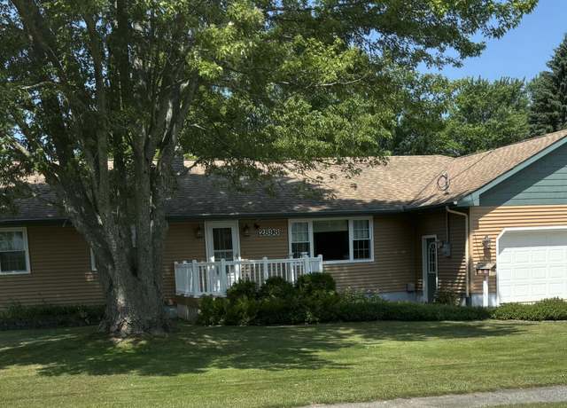 Property at 2898 Linwood Rd, Manistee, MI 49660, 4 beds, 3.5 baths