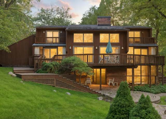 Property at 6710 Curtis Rd, Plymouth, MI 48170, 3 beds, 3.5 baths