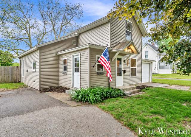 Property at 810 James St, Belding, MI 48809, 3 beds, 1.5 baths