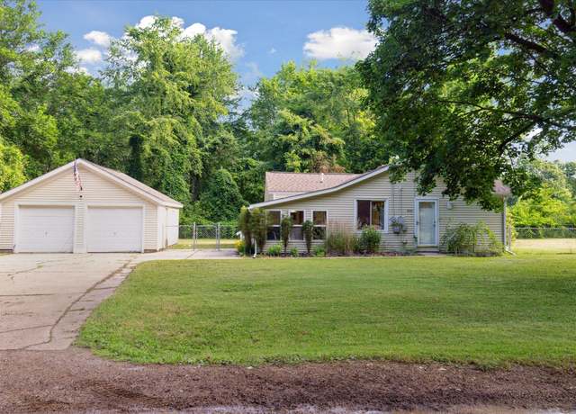 Property at 806 10th St, Plainwell, MI 49080, 2 beds, 1 bath