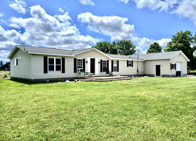 Property at 20900 Newcosta Ave, Paris, MI 49338, 3 beds, 2 baths