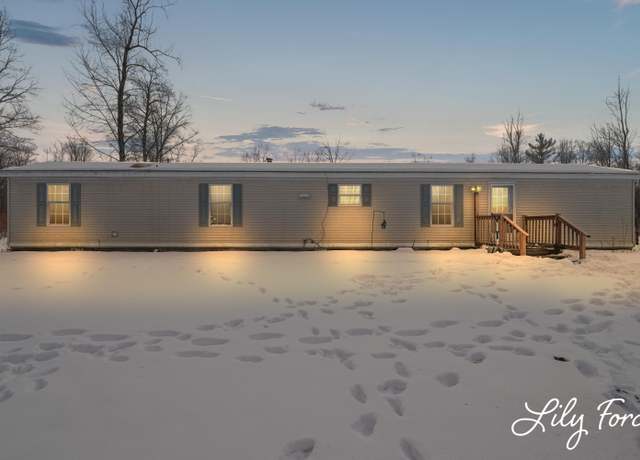 Property at 540 22 Mile Rd NW, Kent City, MI 49330, 3 beds, 2 baths