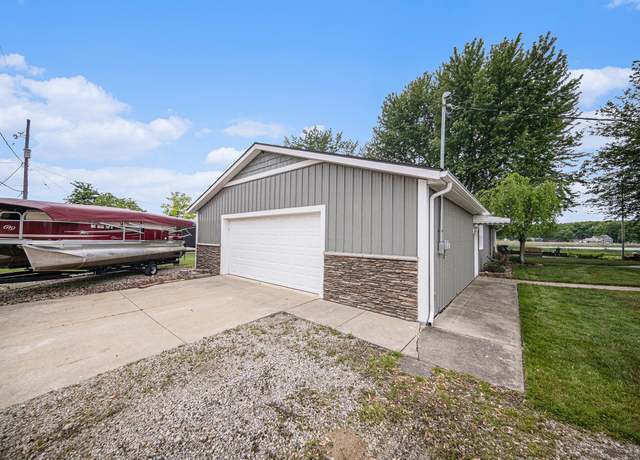 Property at 329 Pamela Cir, Brooklyn, MI 49230, 4 beds, 2 baths