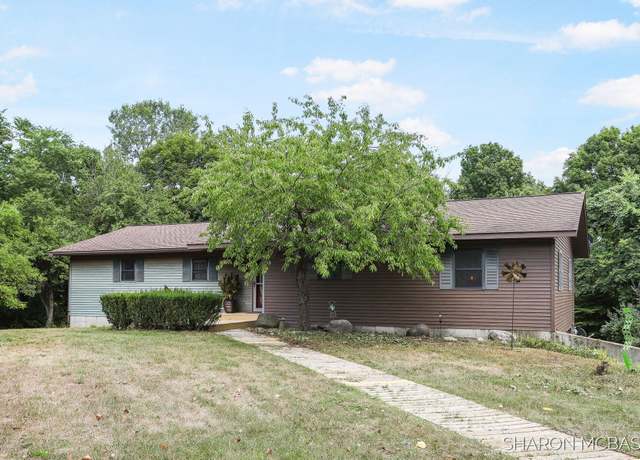 Property at 2754 60th St, Fennville, MI 49408, 4 beds, 3 baths
