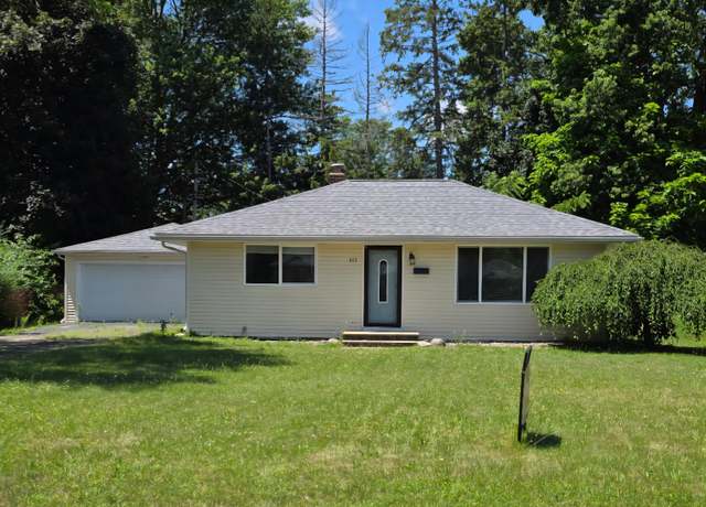 Property at 203 N Ridgeway Dr, Battle Creek, MI 49015, 3 beds, 2 baths