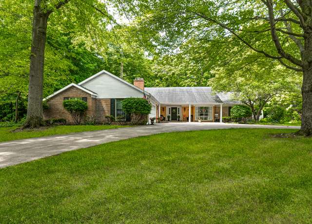 Property at 4396 Laurel Dr, St. Joseph, MI 49085, 4 beds, 3.5 baths