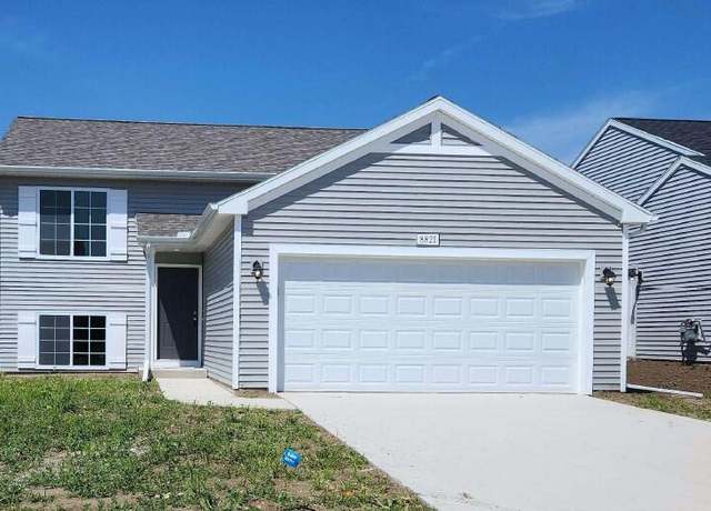 Property at 8821 E Sturtevant Ave, Richland, MI 49083, 4 beds, 2 baths