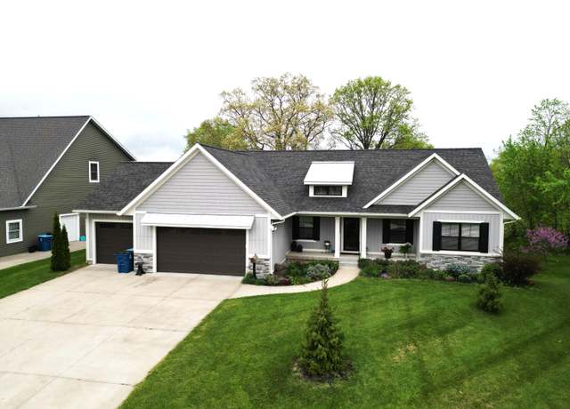 Property at 6927 Drumlin Dr, Zeeland, MI 49464, 6 beds, 3.5 baths