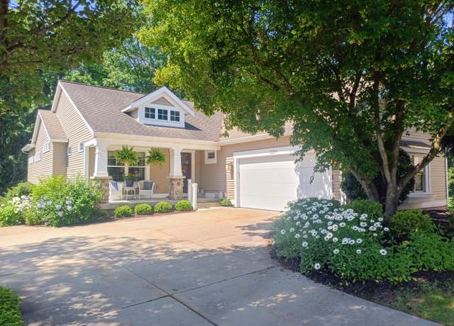 Property at 2241 W Greenstone Dr, Grand Rapids, MI 49546, 3 beds, 2.5 baths