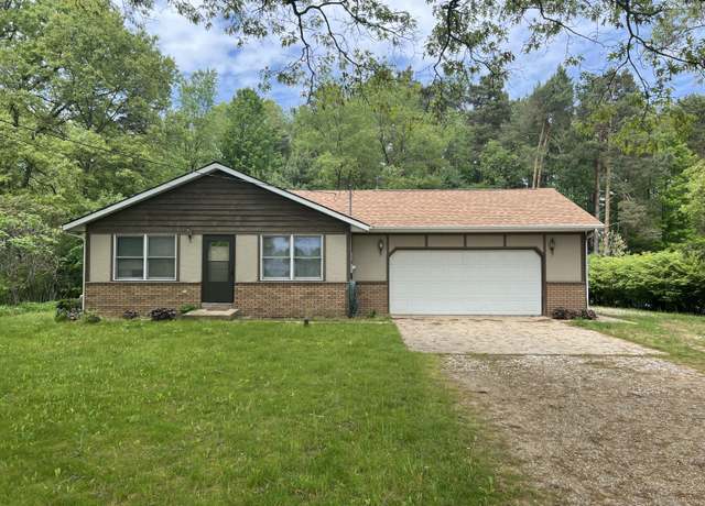 Property at 30300 64th Ave, Lawton, MI 49065, 3 beds, 1.5 baths