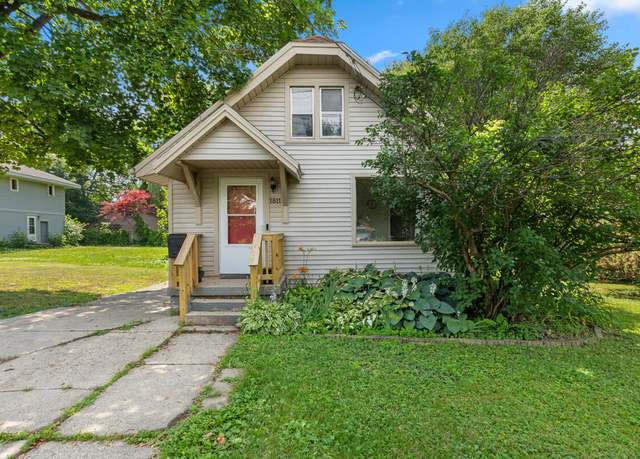Property at 1811 Vermont Ave, Lansing, MI 48906, 2 beds, 1 bath