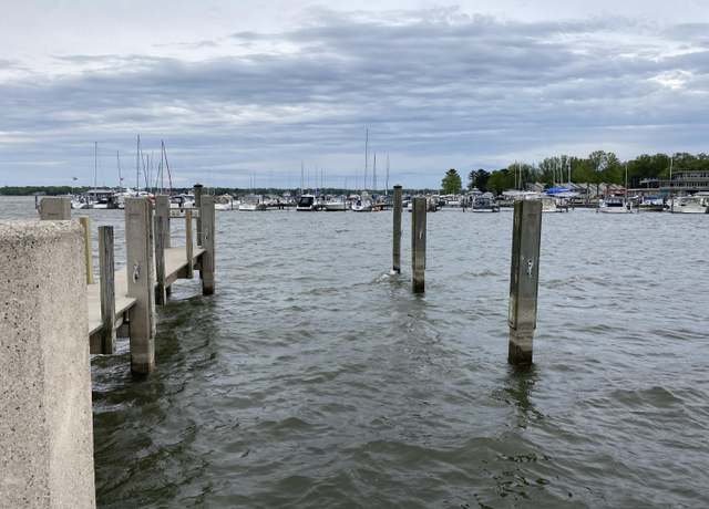 Property at 1800 Ottawa Beach Rd Unit D-140, Holland, MI 49424