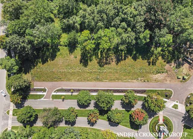 Property at 17438 Bellgate Ln #4, Spring Lake, MI 49456