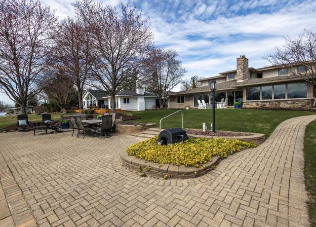 Property at 714 Ranveen Dr, White Lake, MI 48386, 3 beds, 4 baths