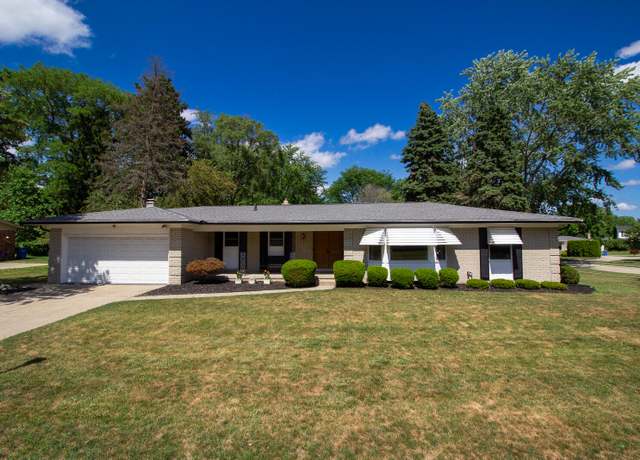 Property at 32040 Aline Dr, Warren, MI 48093, 3 beds, 2.5 baths