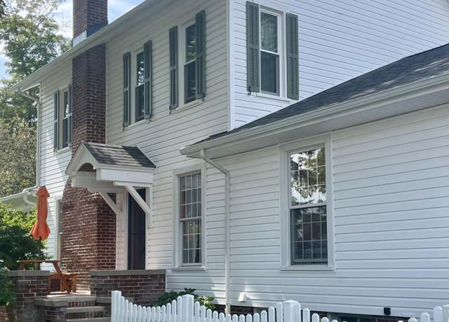 Property at 2527 Sherwood St SW, Byron Center, MI 49315, 3 beds, 2 baths