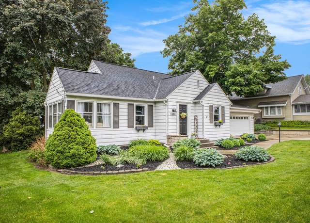 Property at 3390 Perry St, Hudsonville, MI 49426, 3 beds, 2 baths