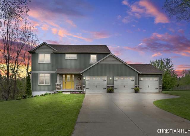 Property at 9446 Stone View Dr NE, Rockford, MI 49341, 4 beds, 3.5 baths