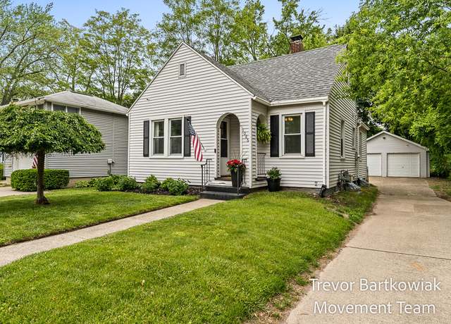 Property at 1086 W Dale Ave, Muskegon, MI 49441, 2 beds, 1 bath
