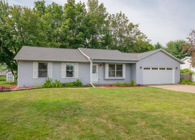 Property at 2899 Hickory Nut Ln, Kalamazoo, MI 49004, 4 beds, 2 baths