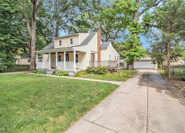 Property at 1240 Farmington Rd, Garden City, MI 48135, 4 beds, 2 baths