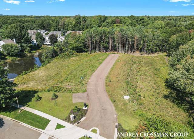 Property at 18144 Newgate Ln #15, Spring Lake, MI 49456