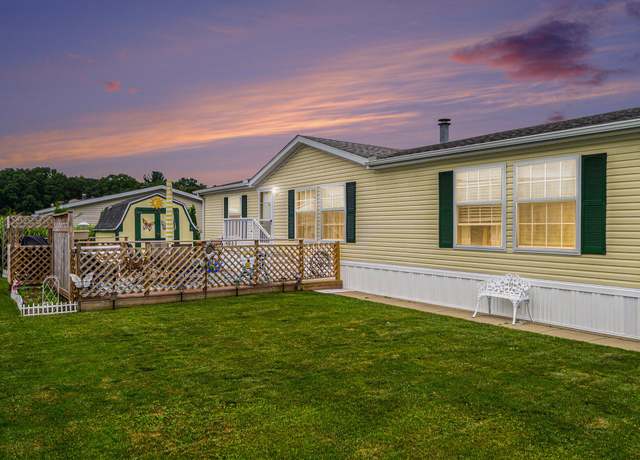 Property at 6264 Medford Way, Kalamazoo, MI 49009, 3 beds, 2 baths