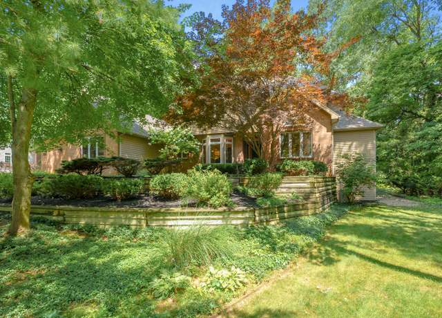 Property at 5512 Bob White Ave, Kalamazoo, MI 49009, 5 beds, 3.5 baths