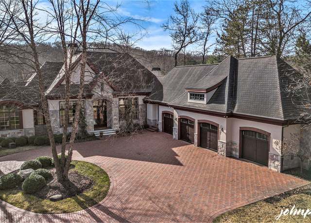 Property at 7420 Biscayne Way SE, Grand Rapids, MI 49546, 4 beds, 4.5 baths
