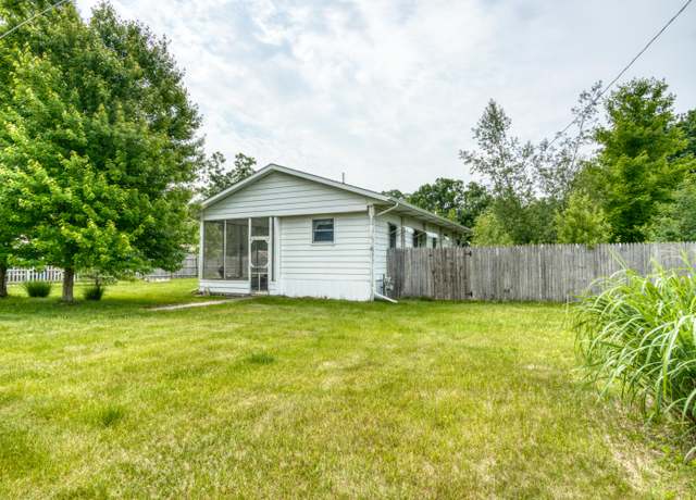 Property at 8182 Hardy Dr, Newaygo, MI 49337, 2 beds, 1 bath