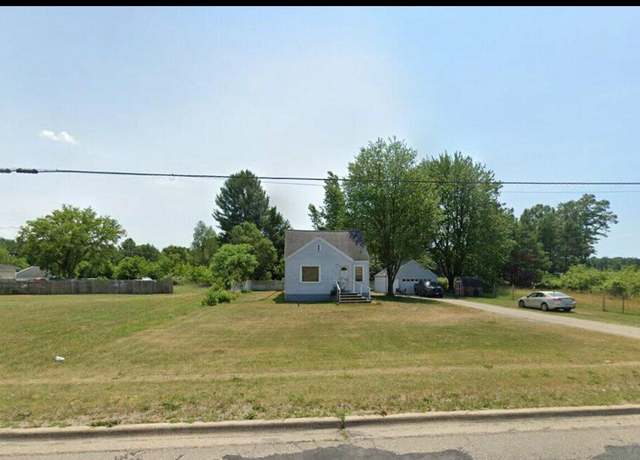 Property at 4263 E Apple Ave, Muskegon, MI 49442, 3 beds, 1 bath
