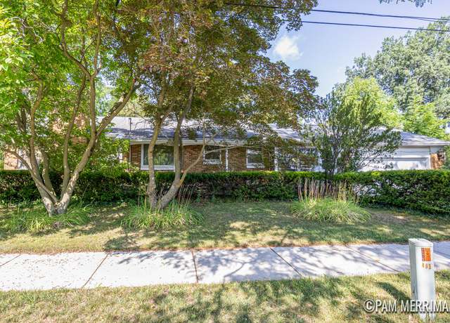 Property at 2387 Michigan St NE, Grand Rapids, MI 49503, 3 beds, 2 baths