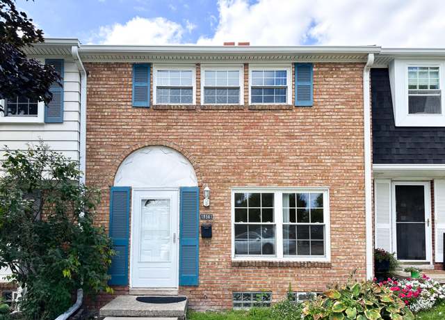 Property at 19561 Mariner Ct, Northville, MI 48167, 3 beds, 1.5 baths