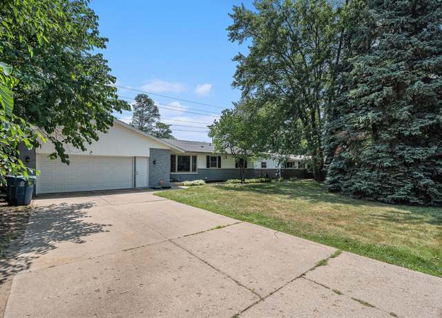 Property at 1432 Mapleview St SE, Grand Rapids, MI 49508, 4 beds, 2.5 baths
