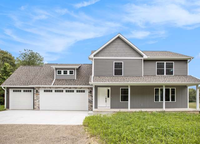 Property at 2141 N 35th St, Galesburg, MI 49053, 4 beds, 2.5 baths