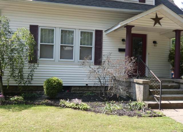 Property at 552 W Main St, Niles, MI 49120, 3 beds, 1.5 baths