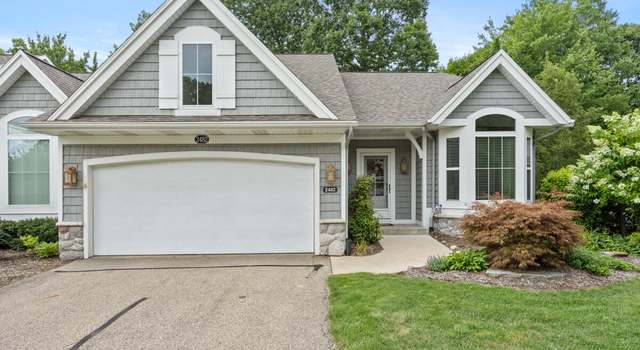Photo of 2482 Summit Ridge Dr NE, Grand Rapids, MI 49505