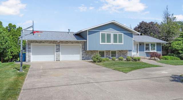 Photo of 16093 Harbor Point Dr, Spring Lake, MI 49456