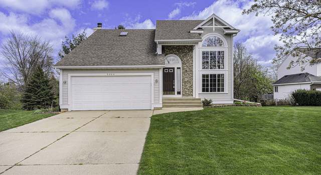 Photo of 3264 Crystal Valley Ct, Holland, MI 49424