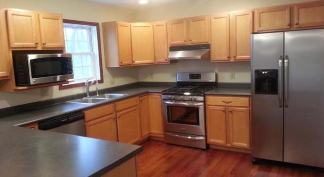 Photo of 71114 Reva Dr, Edwardsburg, MI 49112