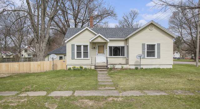 Photo of 402 W Randall St, Tekonsha, MI 49092