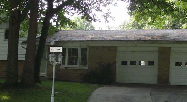Photo of 4808 Bowdoin Pines Dr NW, Comstock Park, MI 49321