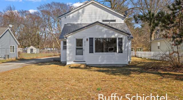 Photo of 3918 Hess St, Norton Shores, MI 49444