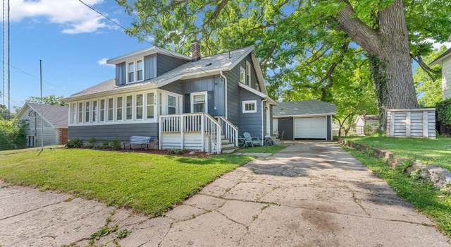 Photo of 128 E Walnut St, Hastings, MI 49058